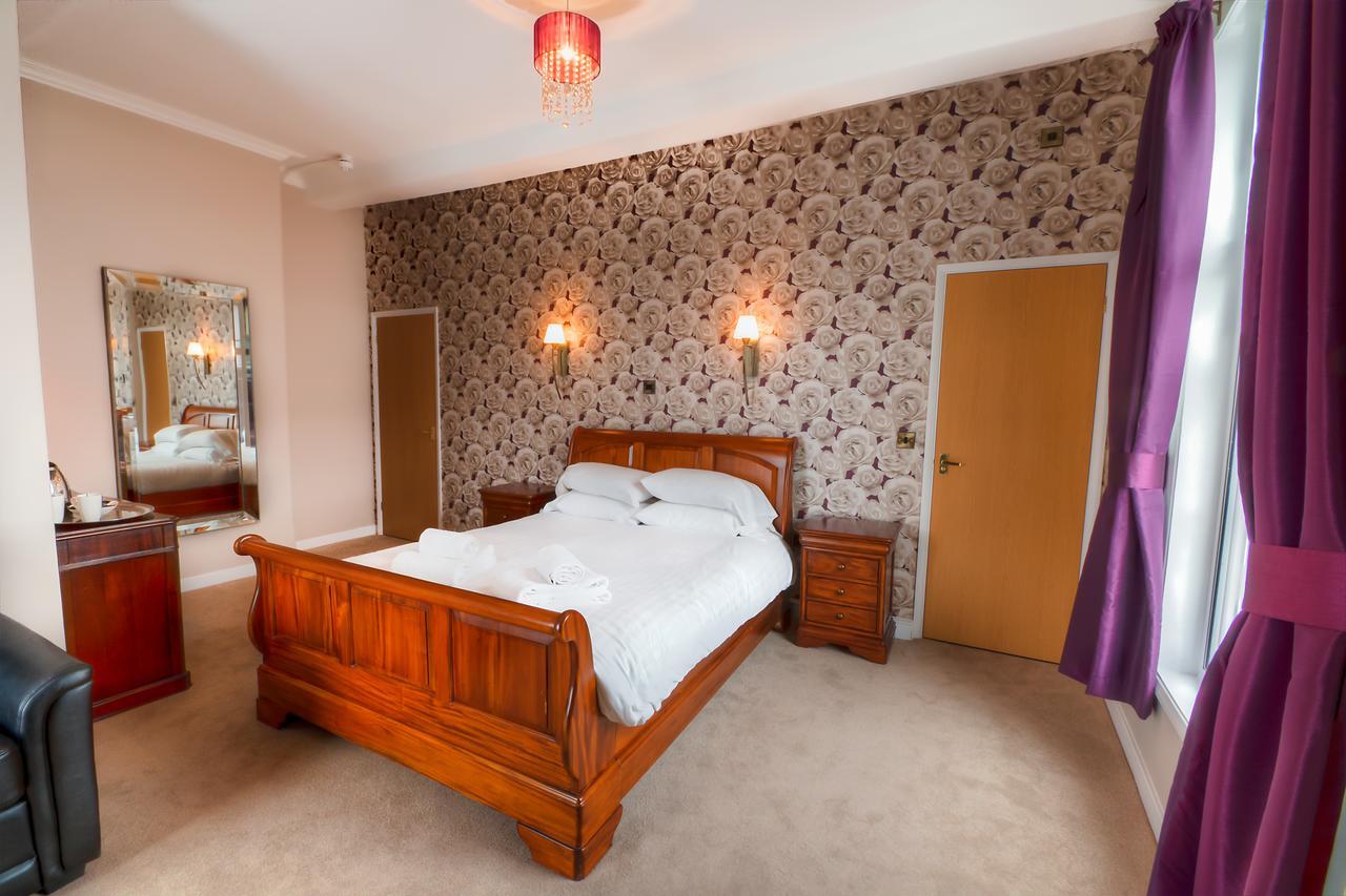 The Elephant & Castle Hotel Newtown  Luaran gambar